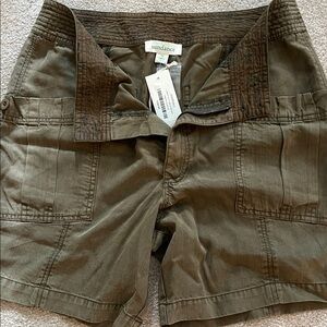 Sundance Garden Joy Olive Cargo Shorts, NWT, 12